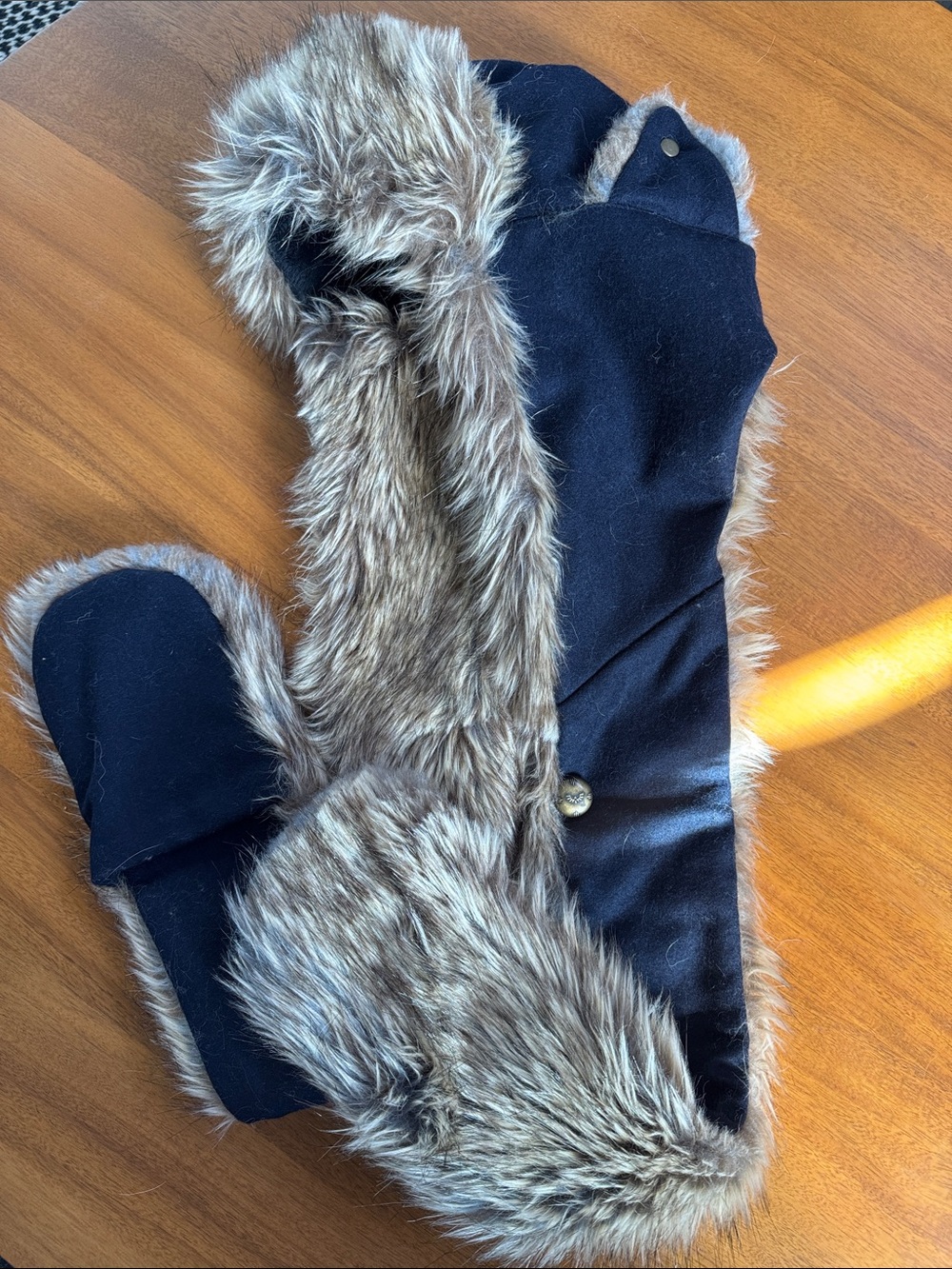 SpiritHoods SUPER RARE Trapper Wolf Hood
